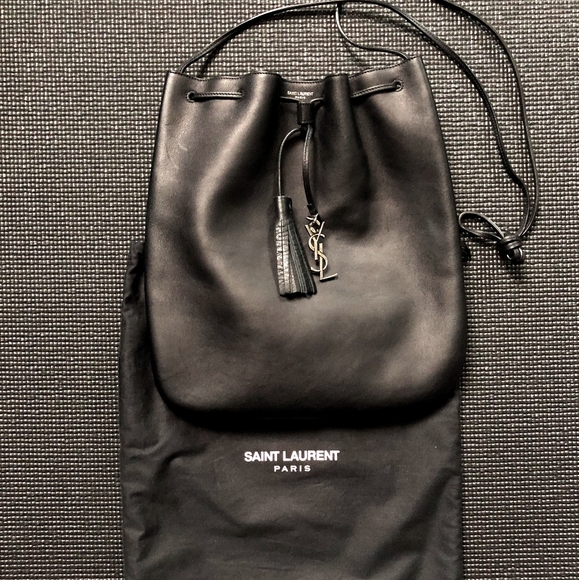 Saint Laurent Handbags - Saint Laurent Medium JEN Flat Bag in Black Leather